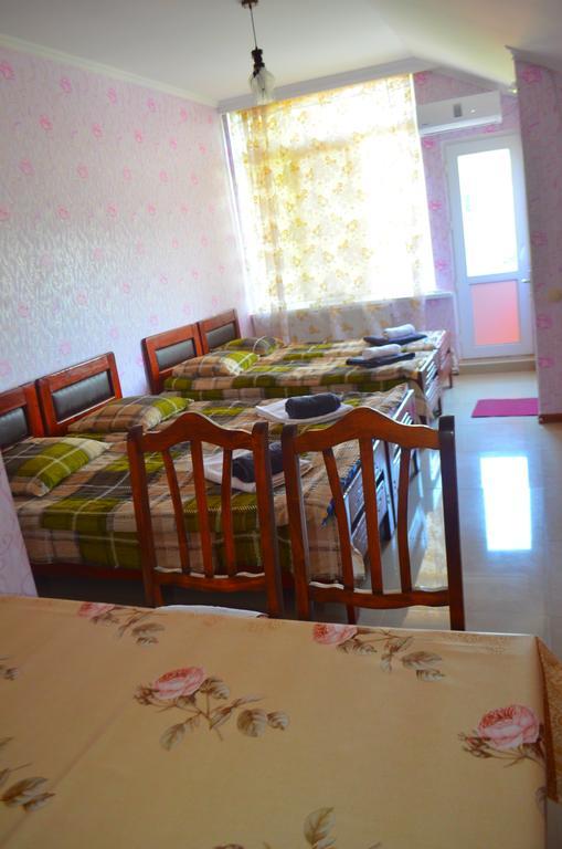 Alex'S Cosy Guesthouse Tbilisi Rom bilde