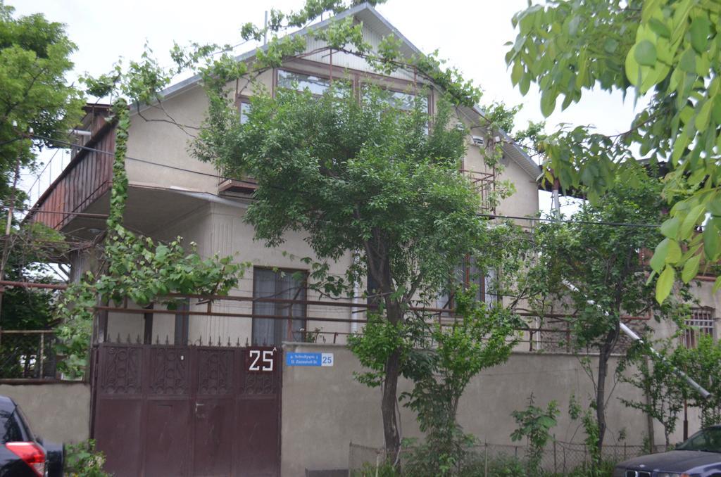 Alex'S Cosy Guesthouse Tbilisi Eksteriør bilde